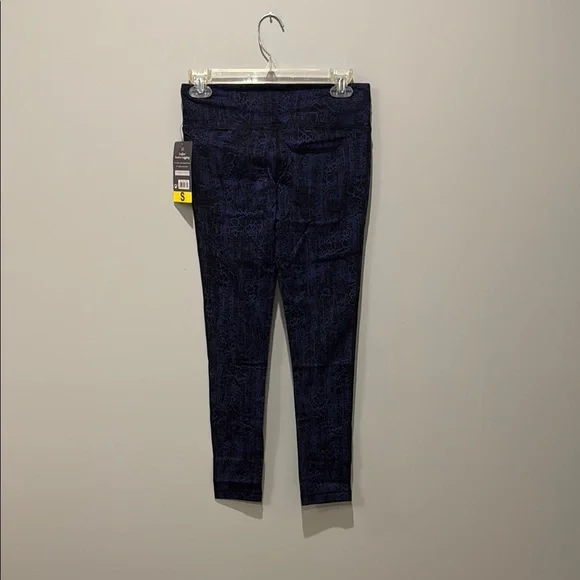 Kirkland Signature Blue Patterned Leggings - Picture 3 of 3